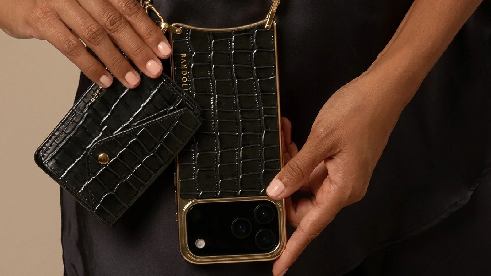 Bandolier Review  The Original Crossbody Phone Case Shoppers Keep Rebuying, Fit Issues Included