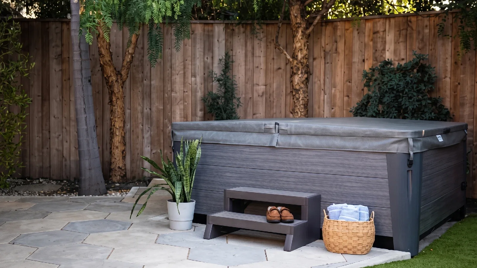 The Cover Guy Review  Custom Hot Tub Covers That Fit Well, but What About the Warranty?