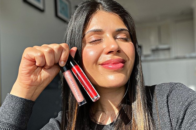 11 lip glosses for a plump and shiny pout.