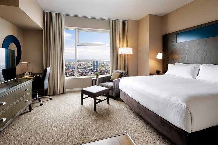 TOP 6 HOTELS IN TORONTO